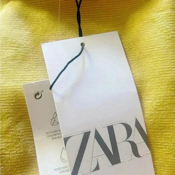 Zara Yellow Jacquard Tapestry Ruffle Sleeve Top Size Medium NWT - Picture 5 of 7